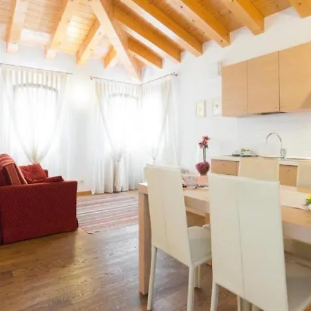 Al Piccolo Clarin Apart Otel 3*